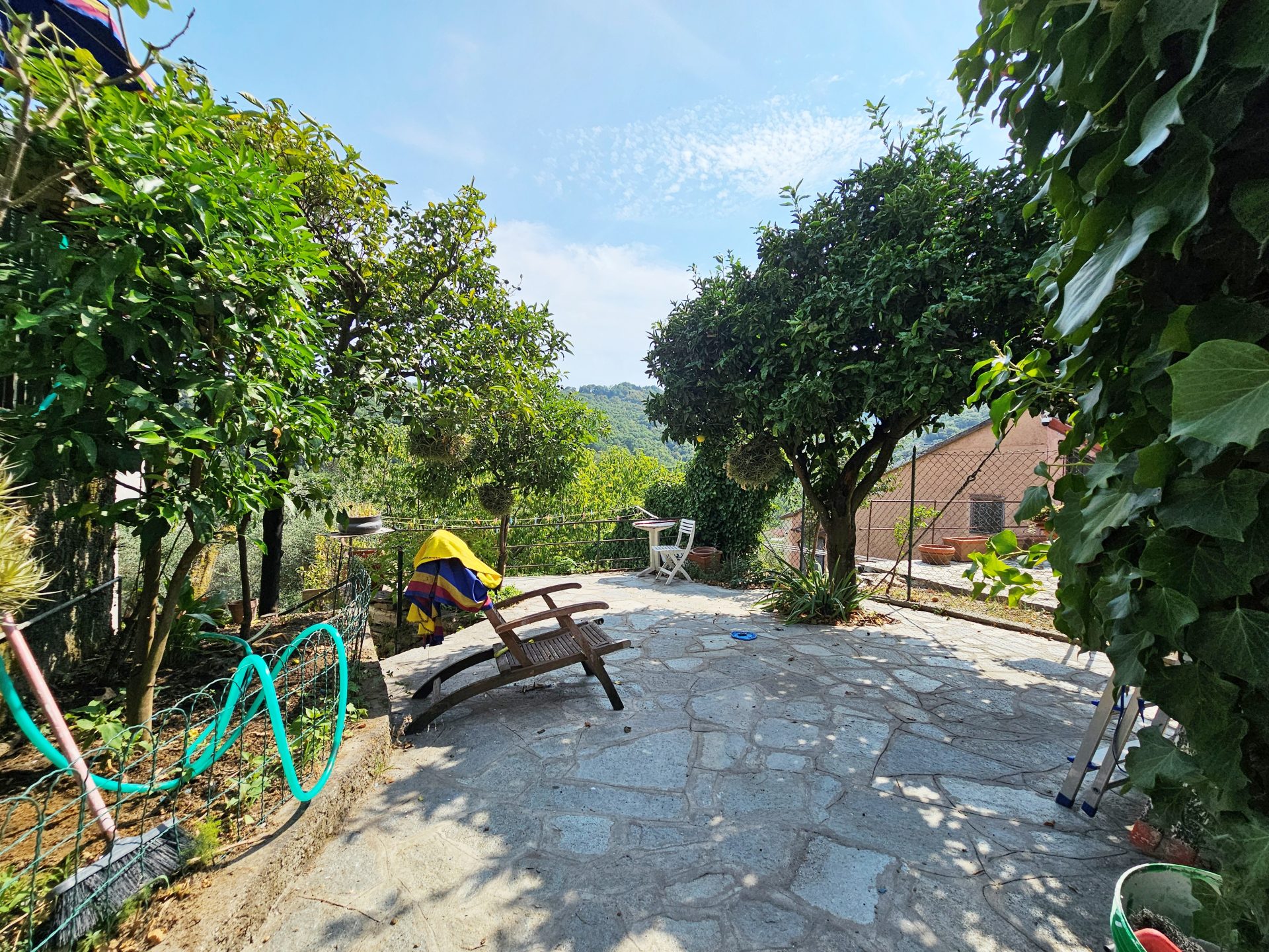 Appartamento in villetta con giardino