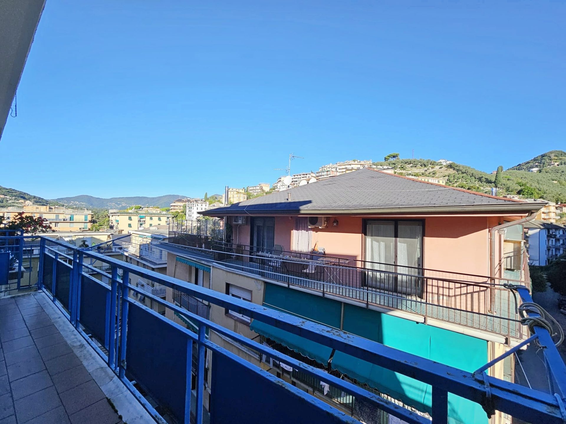 Quadrilocale adiacente mare